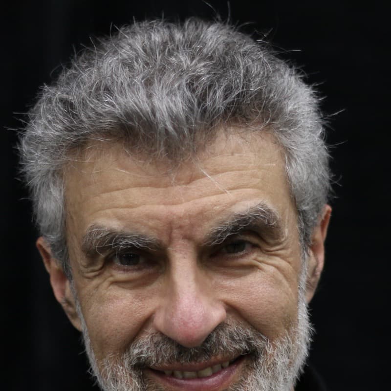Yoshua Bengio